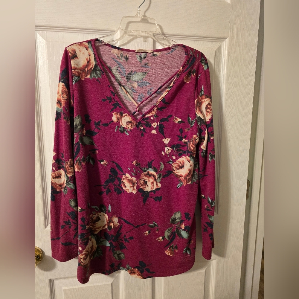 Ladies long sleeve top